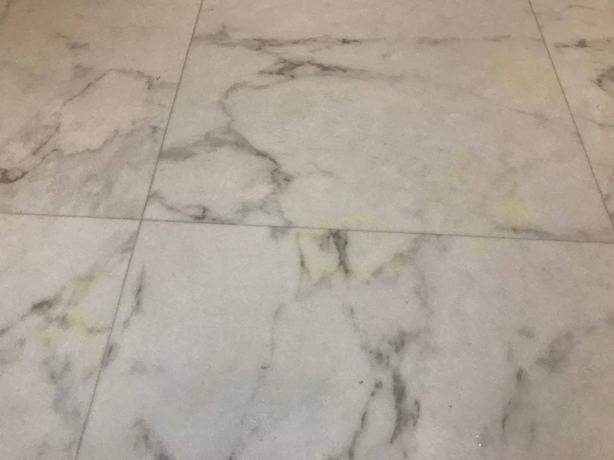 クッションフロアに付着した汚れの落とし方