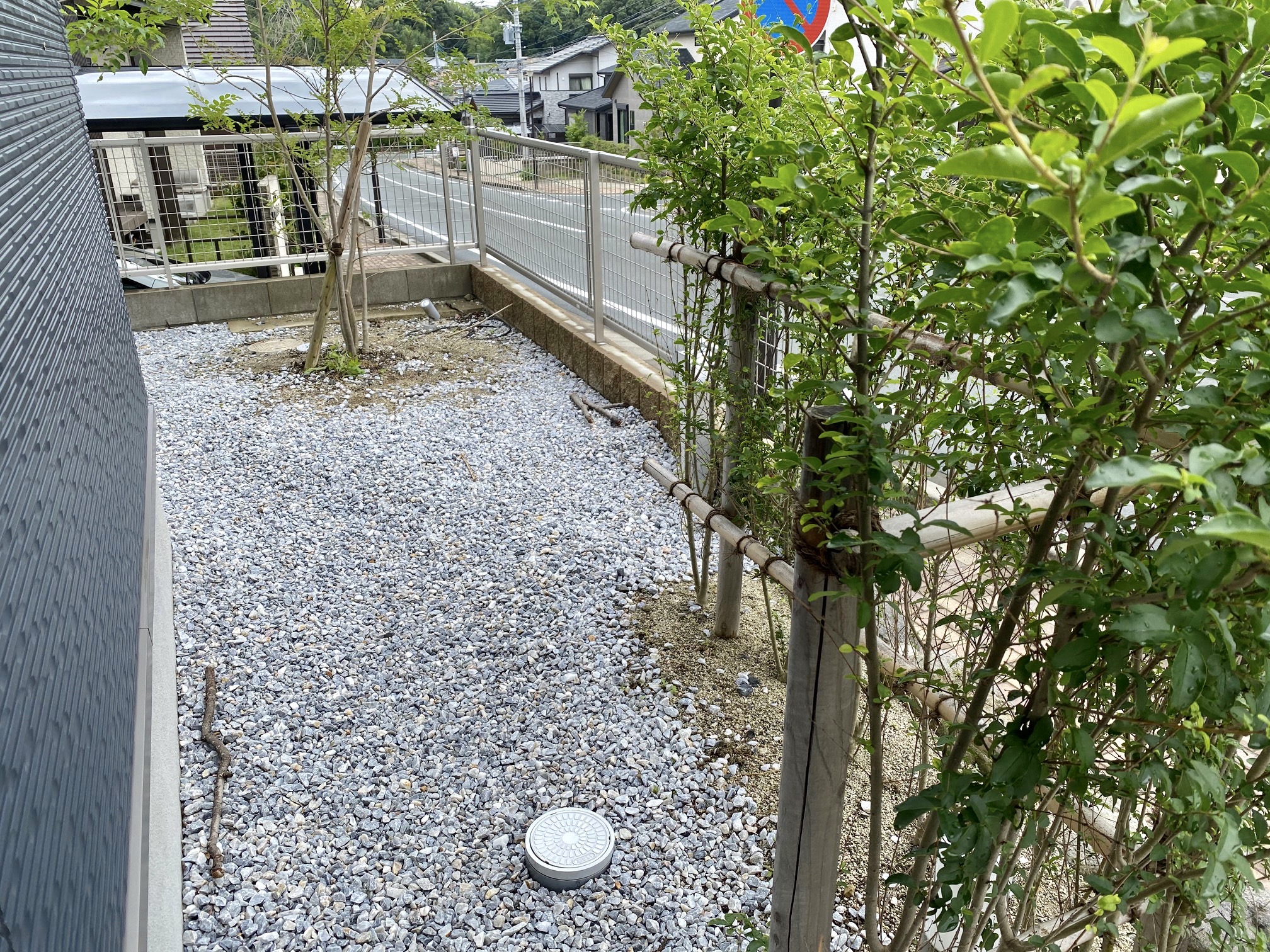 梅雨明け前に外の掃除