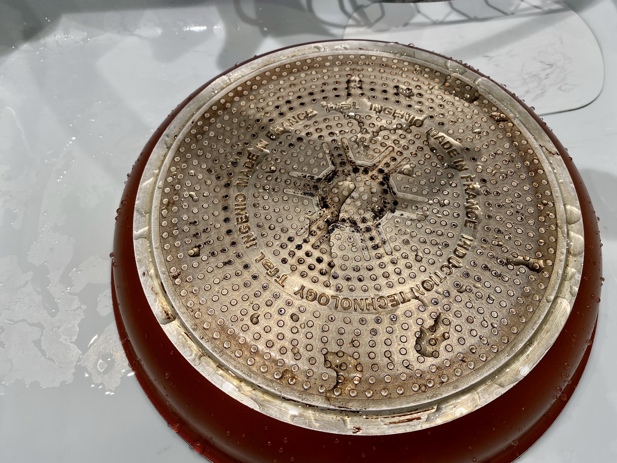 油汚れだけでなく水垢にも効く!?